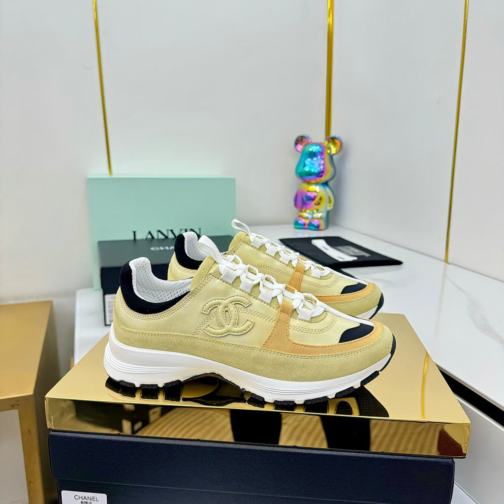 Z2R85C7  Popular high quality shoes