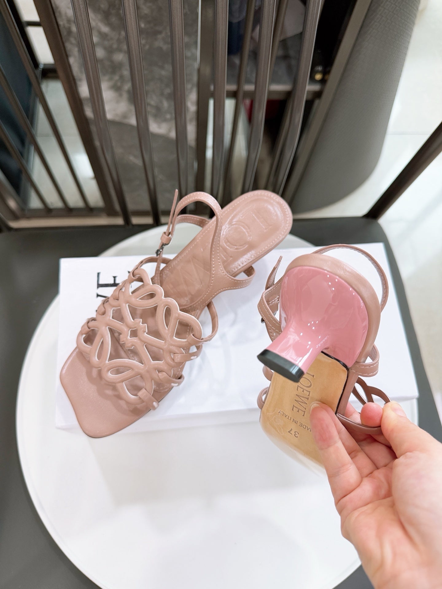 Z2R76A12 Popular high-quality  leather shoes