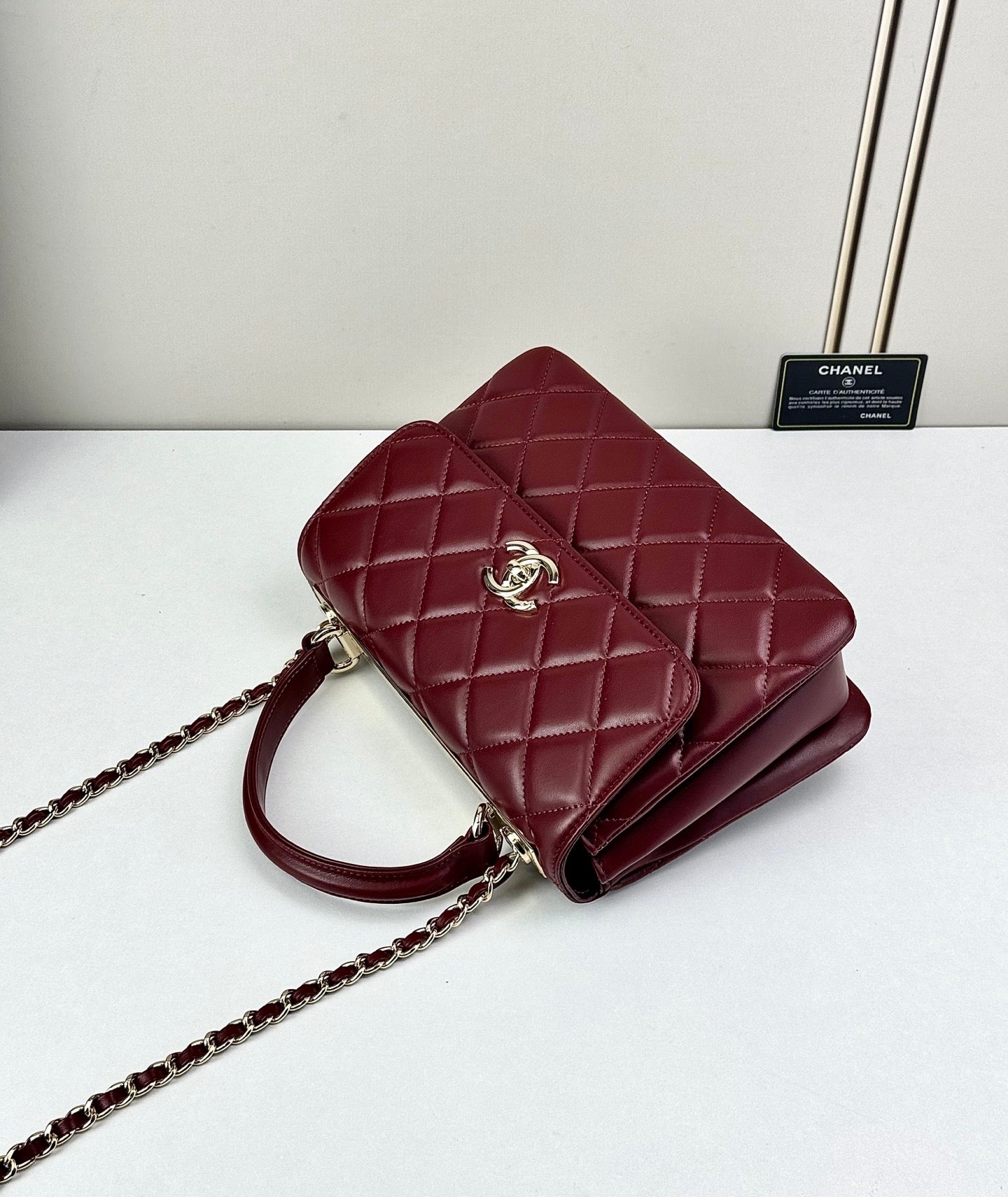 B1X76C7  Popular leather bag