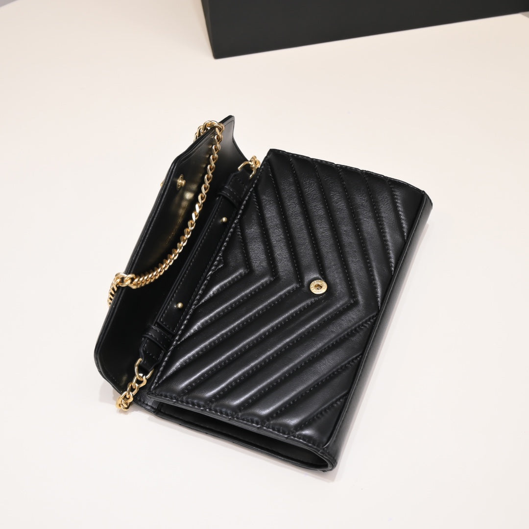 B1X66SL8 Popular high-quality leather bag