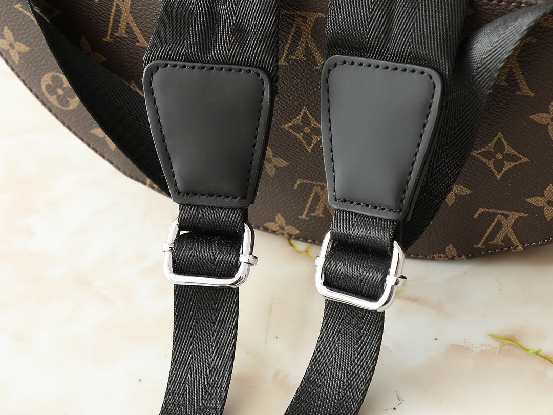 B1W25E70 Popular  Backpacks
