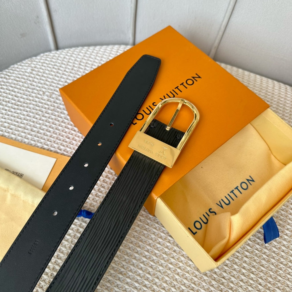 P1Q64E67 Popular   High quality belt With full package