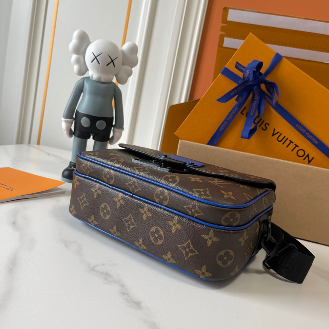B1W15E38 Popular  leather bag