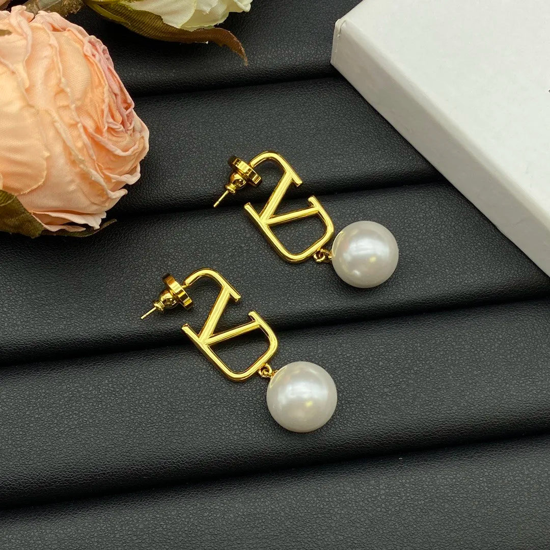X1Z94VL712E Popular Earrings