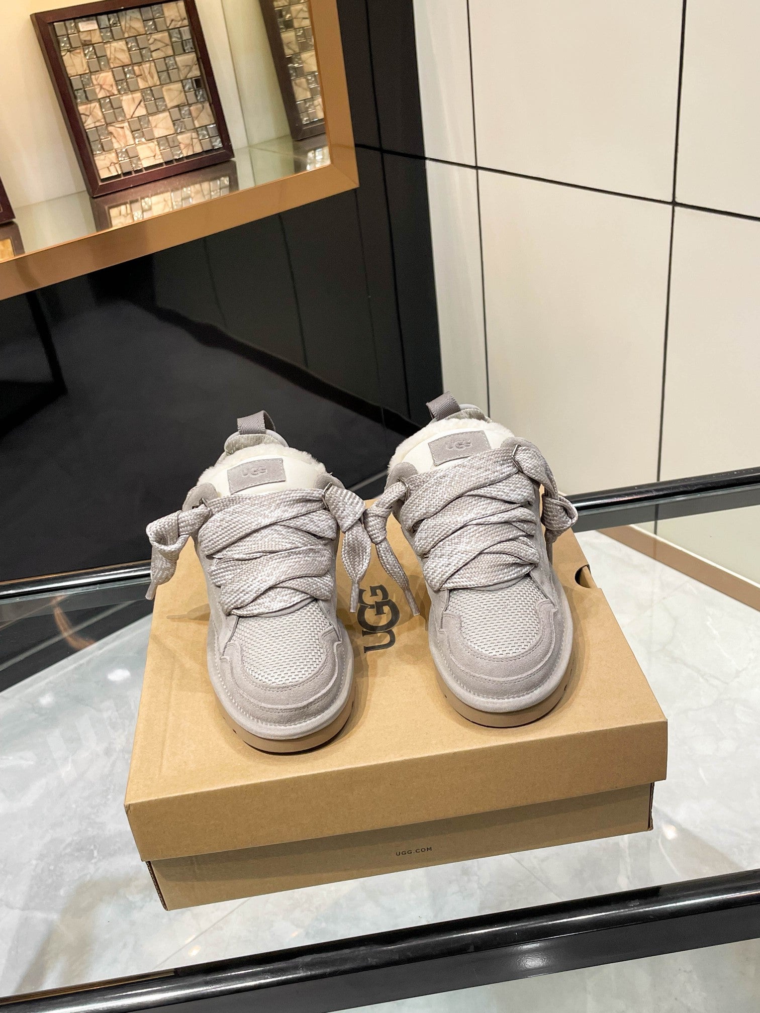 Z2Q105U262 Popular high-quality Shoes