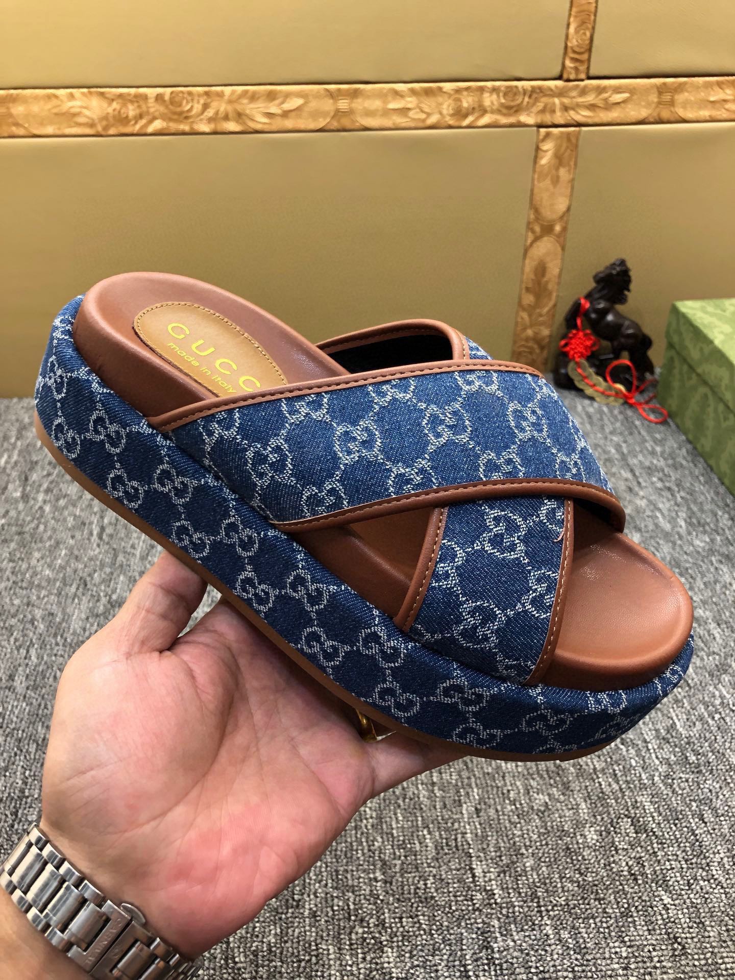 Z5YB69 Popular Slippers