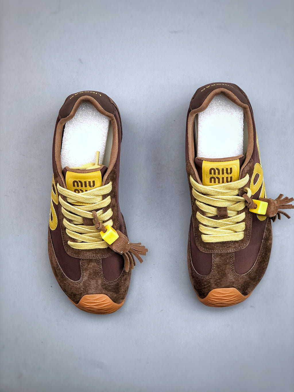 Z4Q95A82 Popular Shoes
