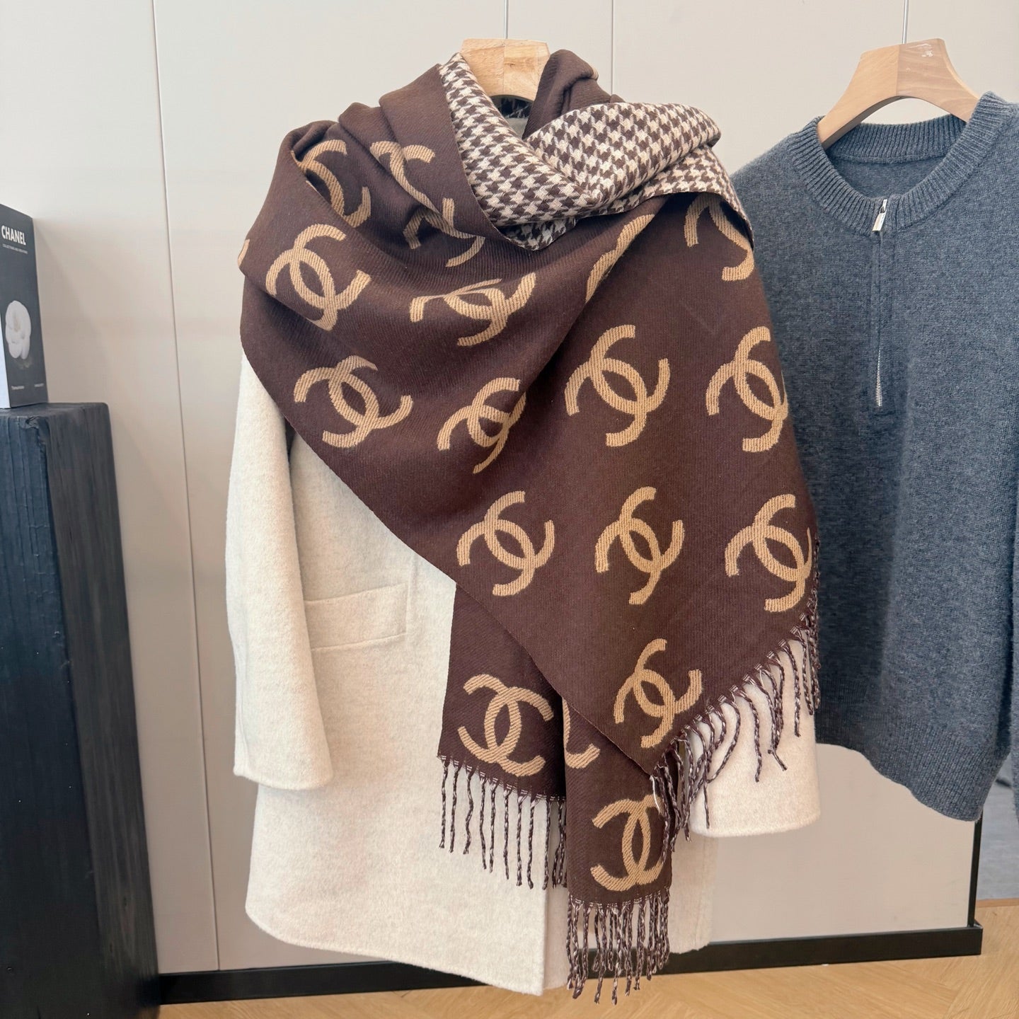 W1R86C48  Popular Winter Scarves