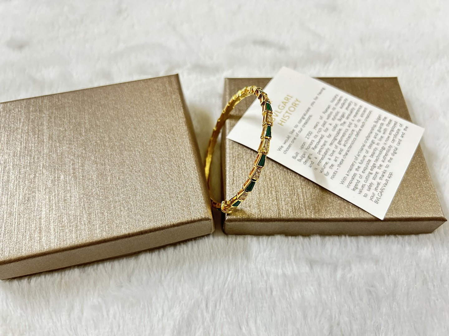X1Q85S92K  Popular Bracelets