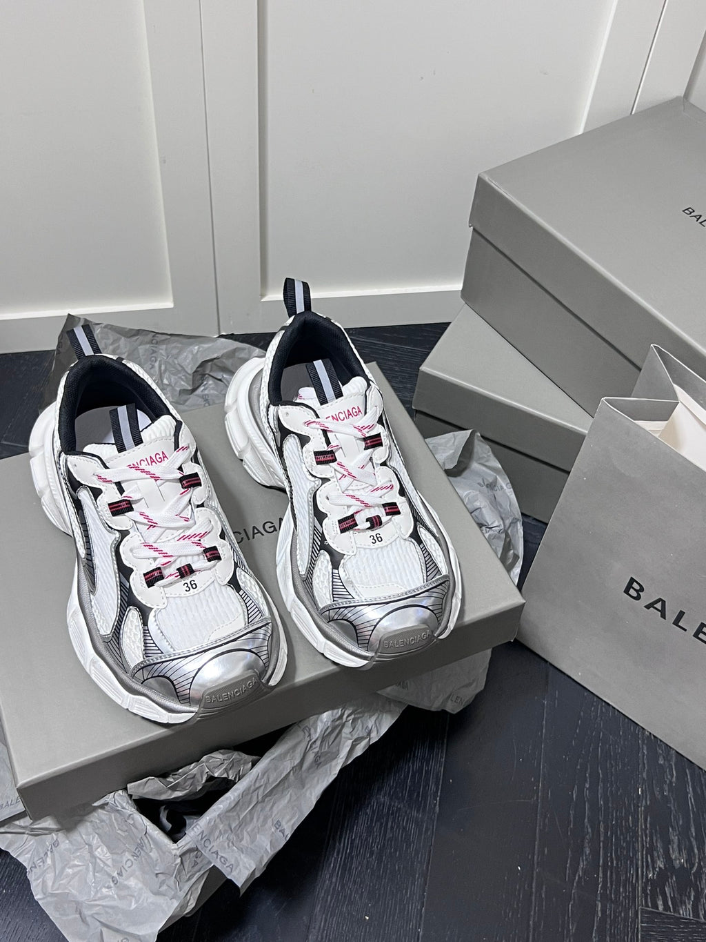 Z1Z54J115 Popular shoes