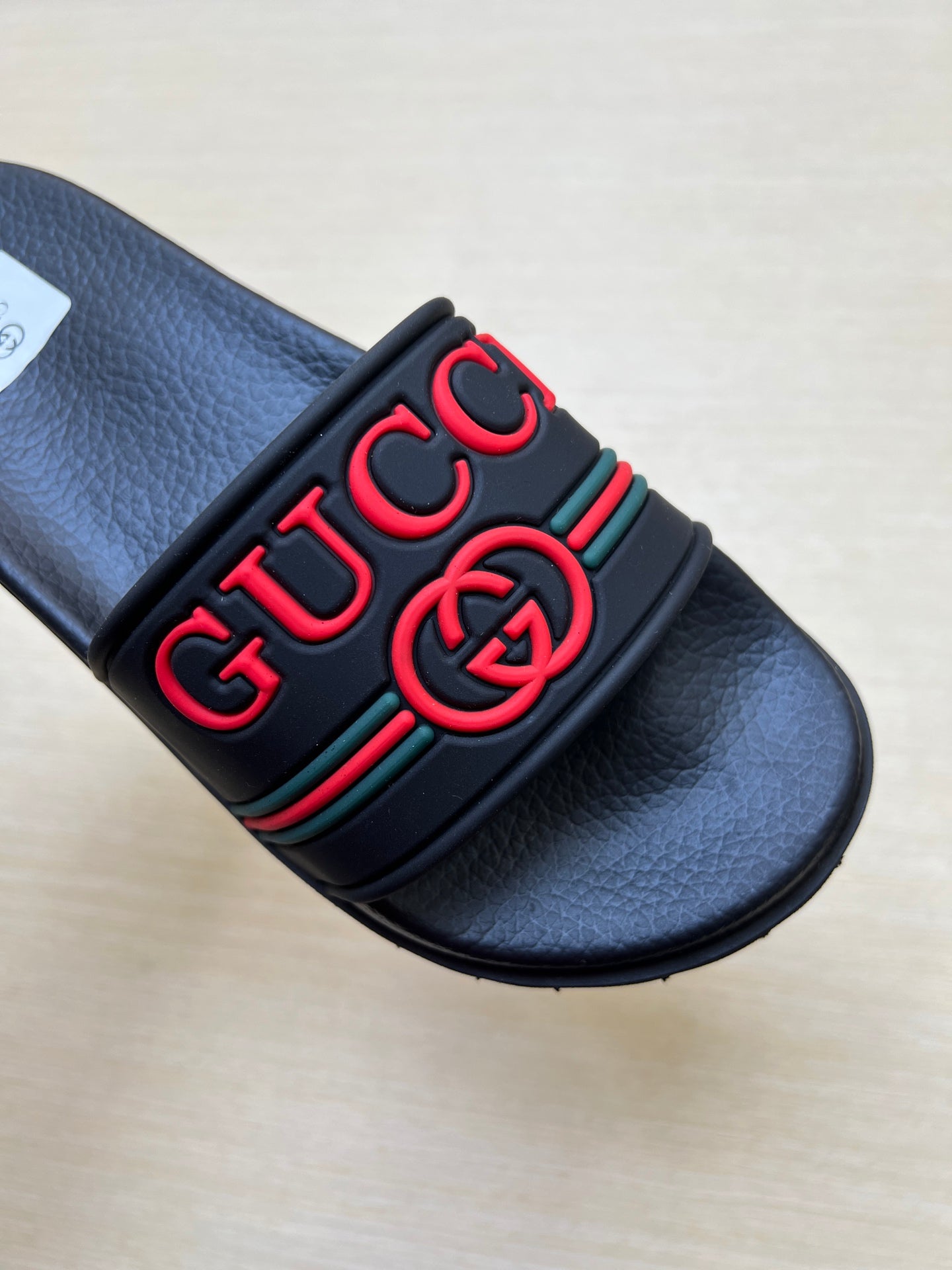 Z5R66B24 Popular  Slippers