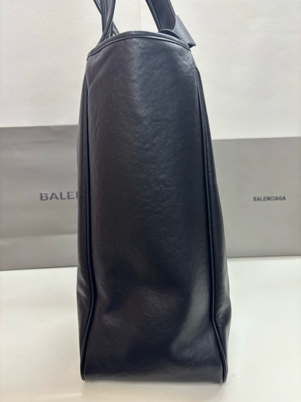 B1P46J147 Popular leather bags