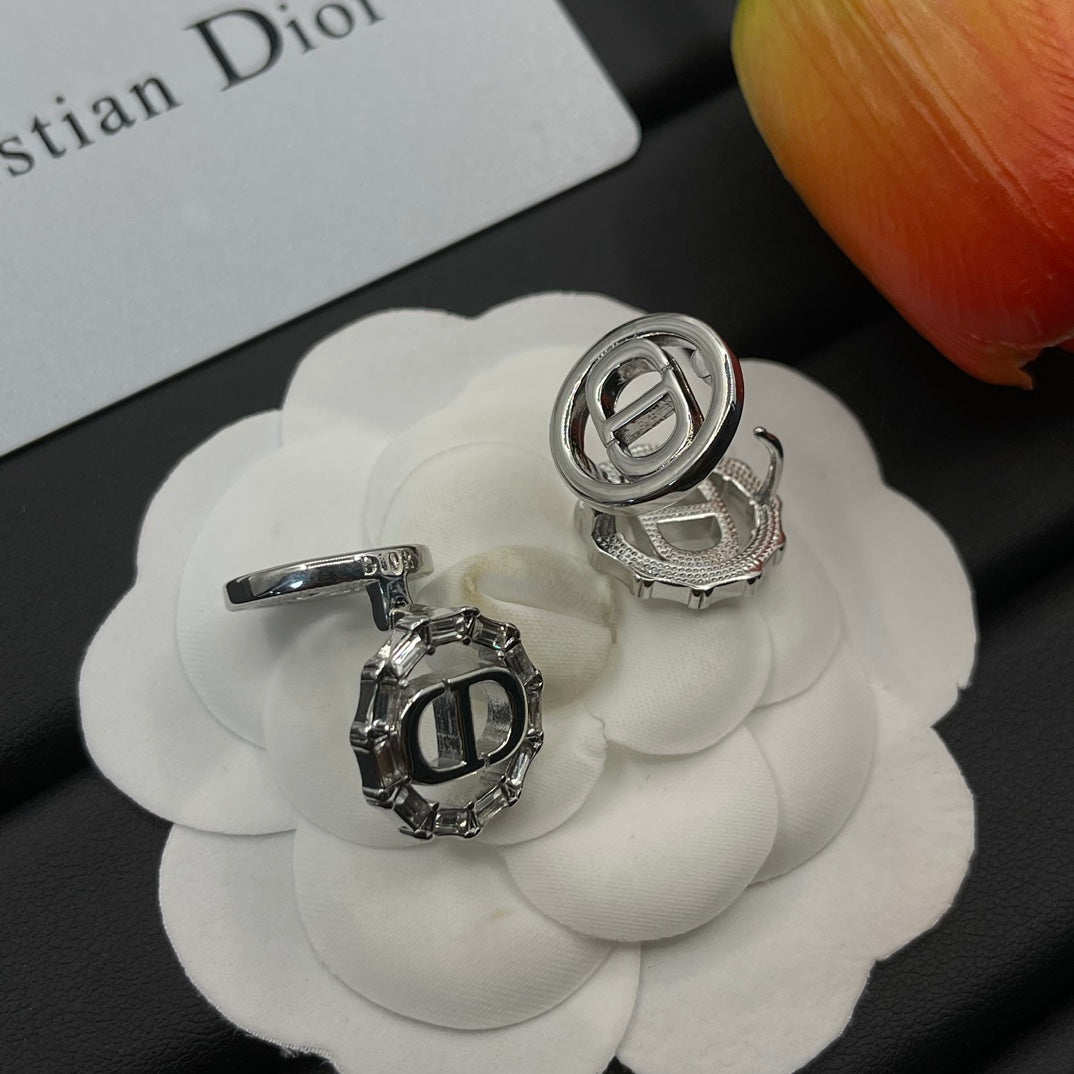 X1Z94D1061E Popular  Earrings