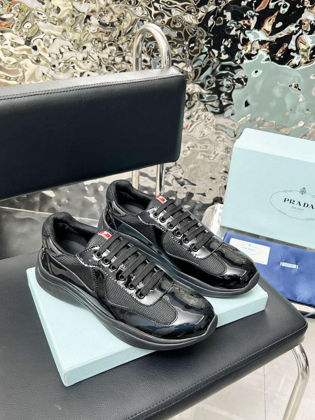 Z2P76P01 Popular high-quality leather Shoes