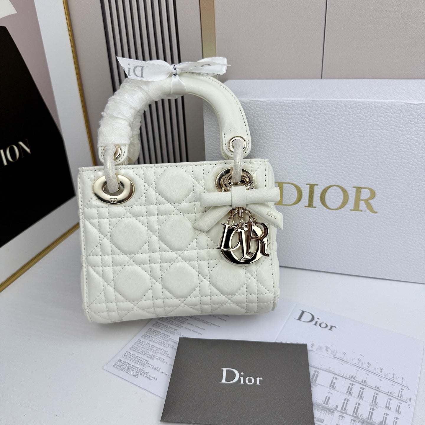 B1R66D3 Popular leather bag