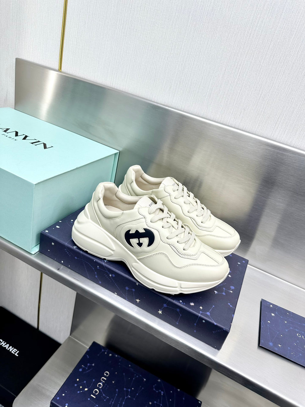 Z2Q95B152  Popular high-quality Shoes
