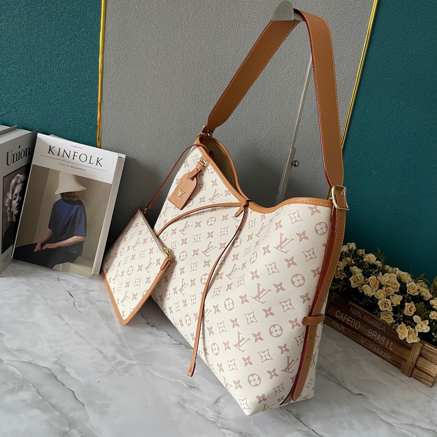 B12X34E277 Popular  leather bag 