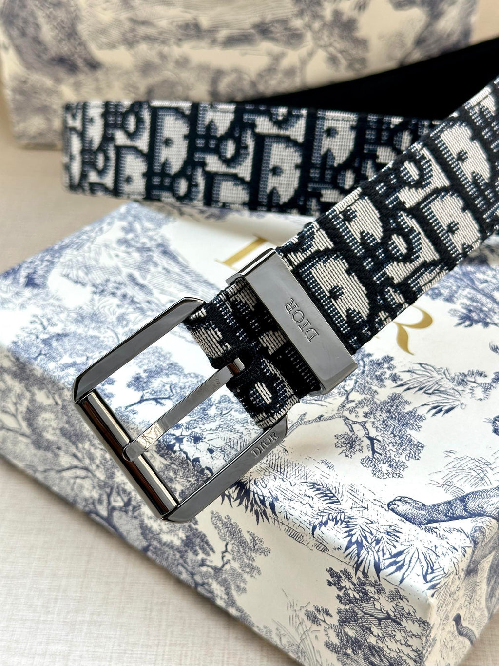 P1Q115D26 Popular High quality belt With full package