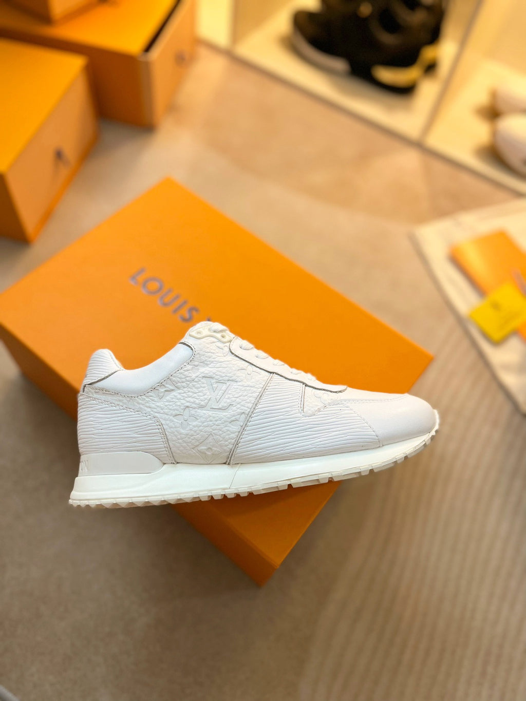 Z2Q95E101 Popular high-quality  shoes