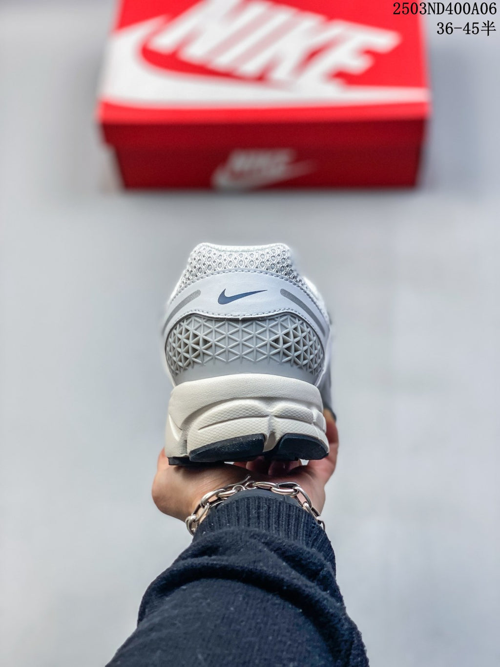 Z4Z35A70 Popular shoes (No box)