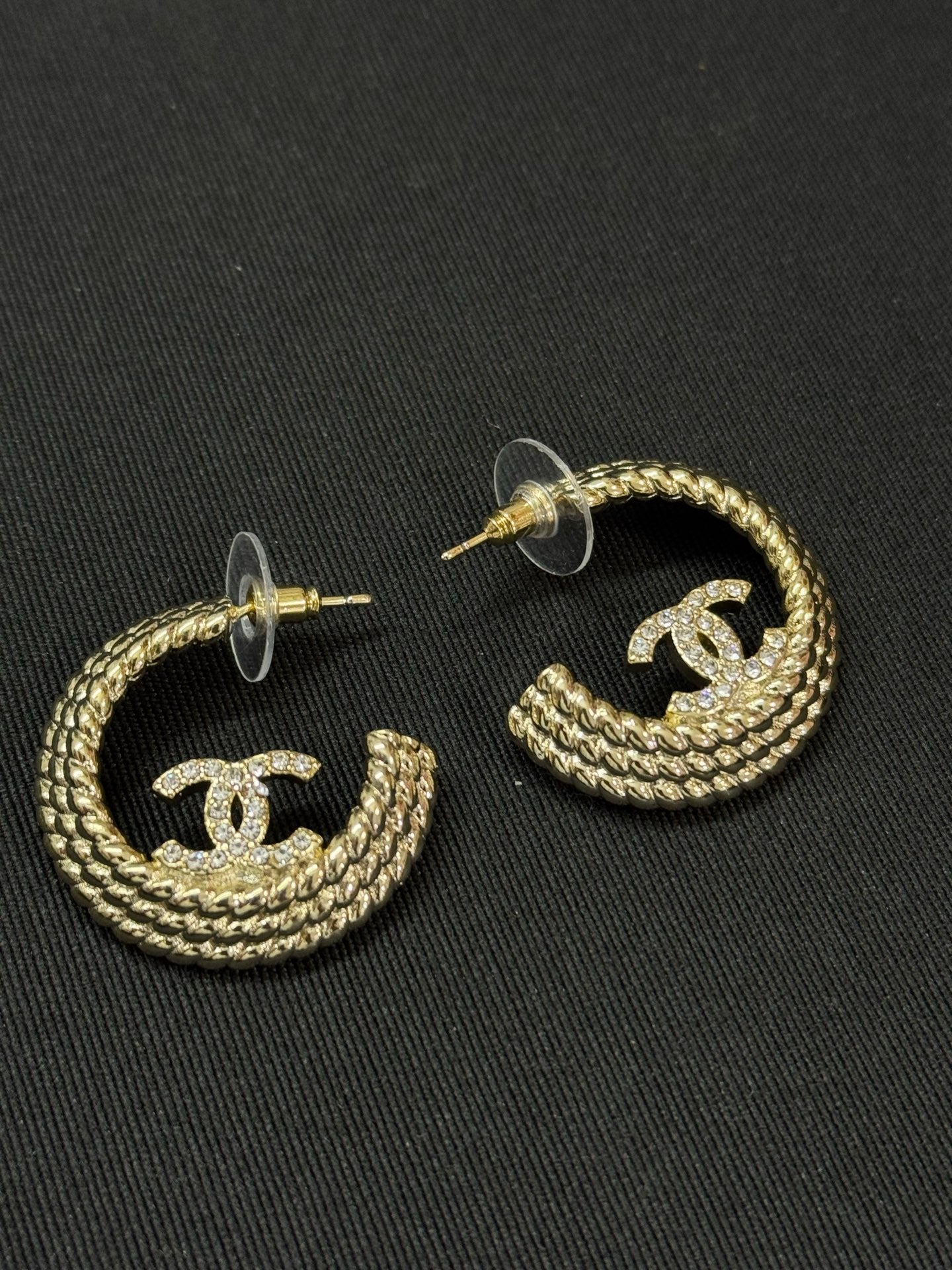 X1Z95C52E Popular Earrings