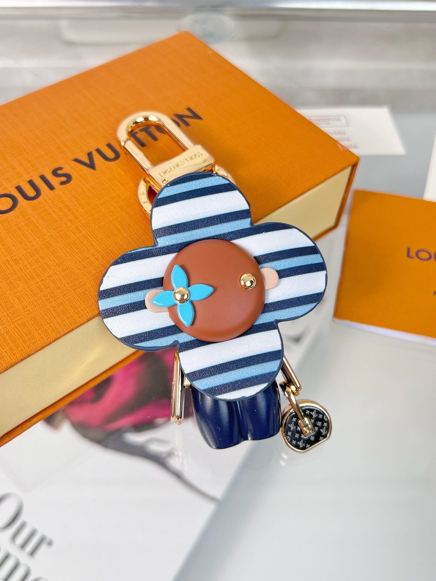 A1Z105E29 Popular bag 's charms accessories