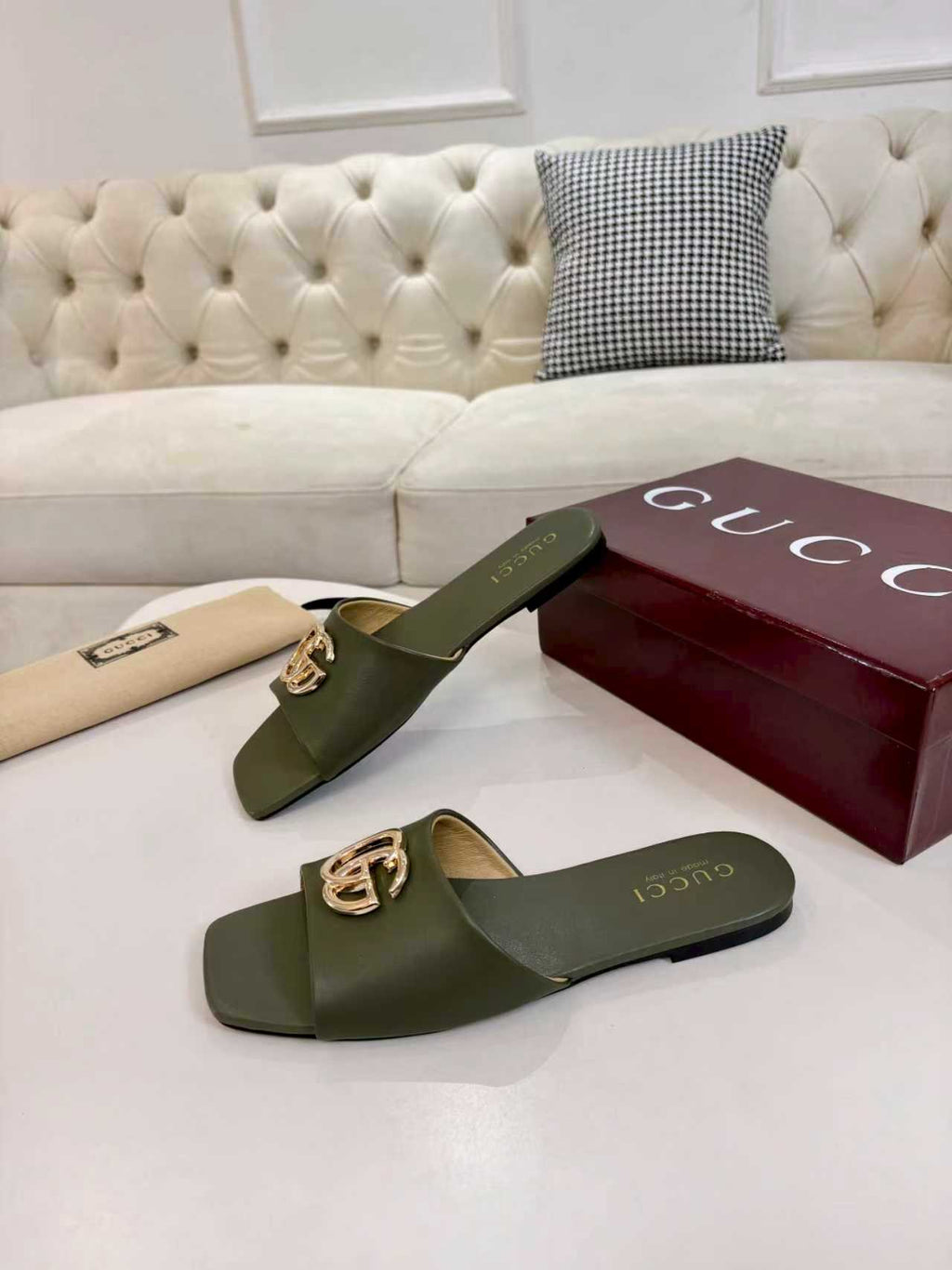 Z2P36B44 Popular high-quality leather Shoes