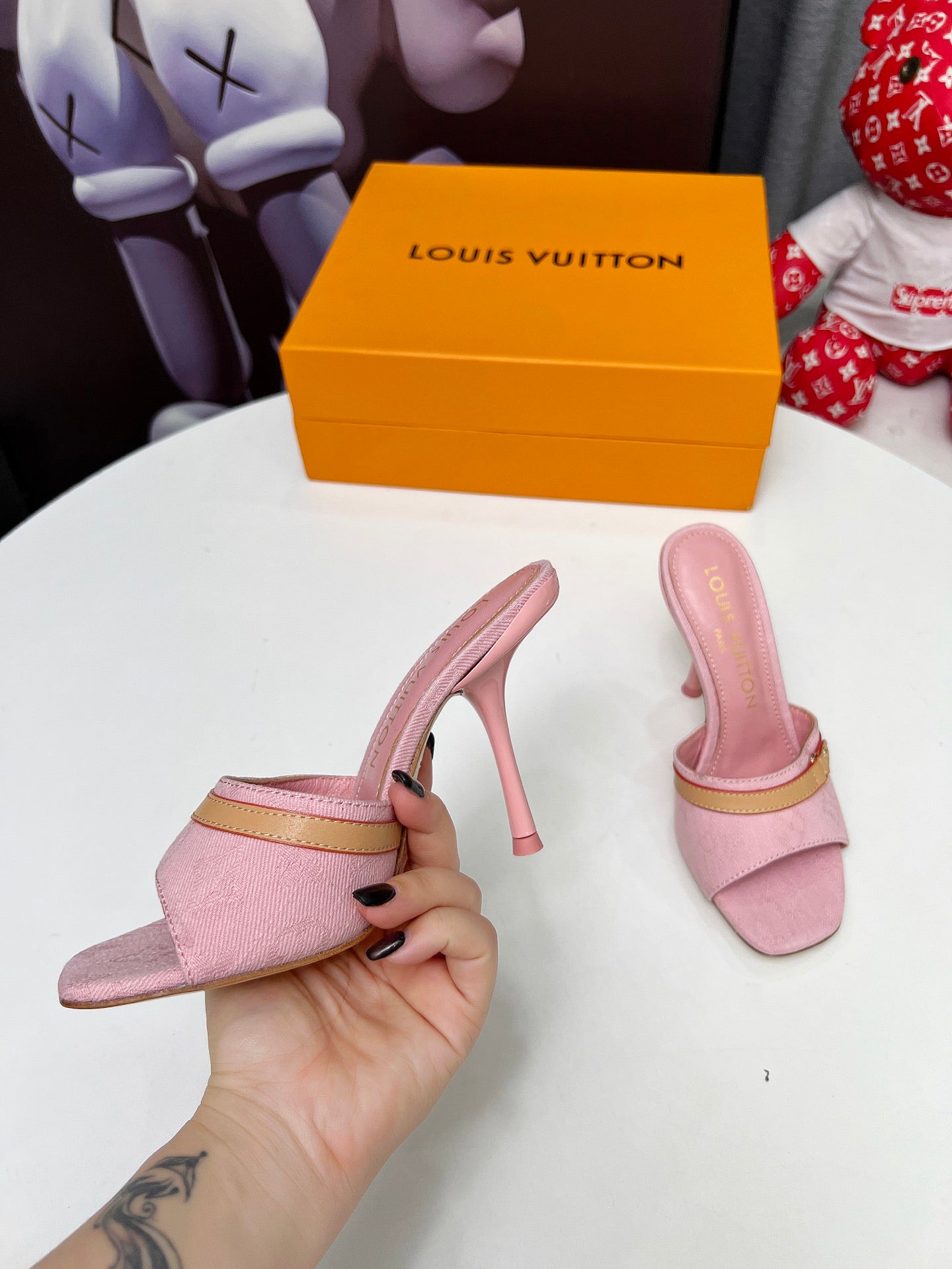 Z2R45E25  Popular high-quality shoes
