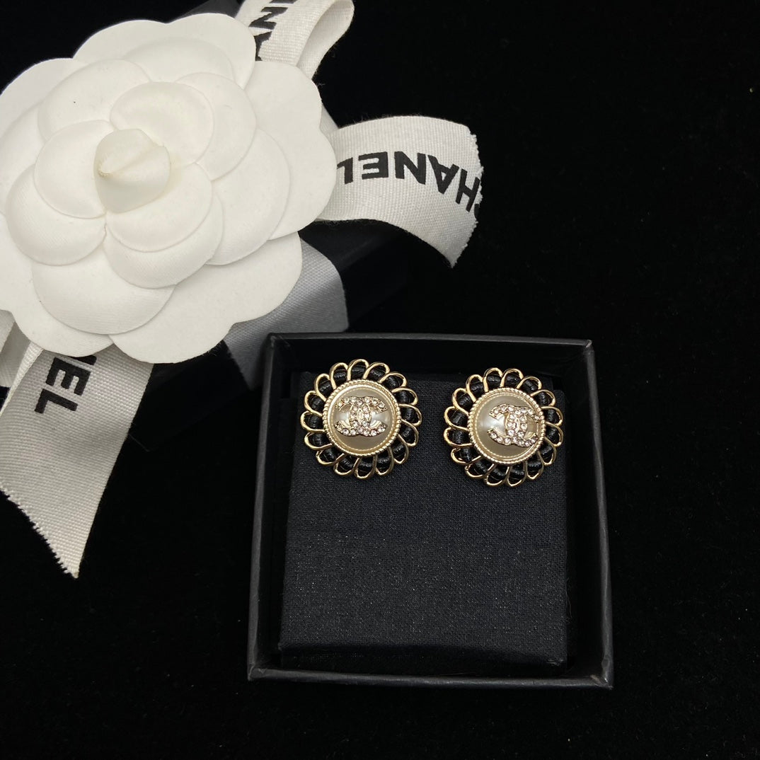 X1Z94C680E Popular Earrings
