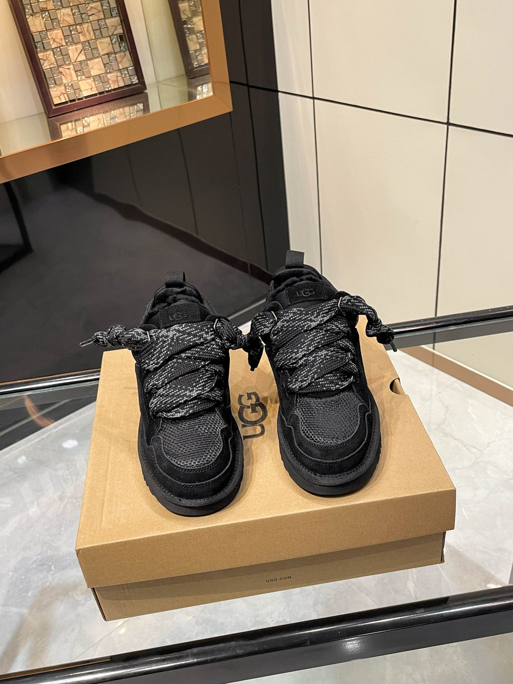 Z2Q105U262 Popular high-quality Shoes