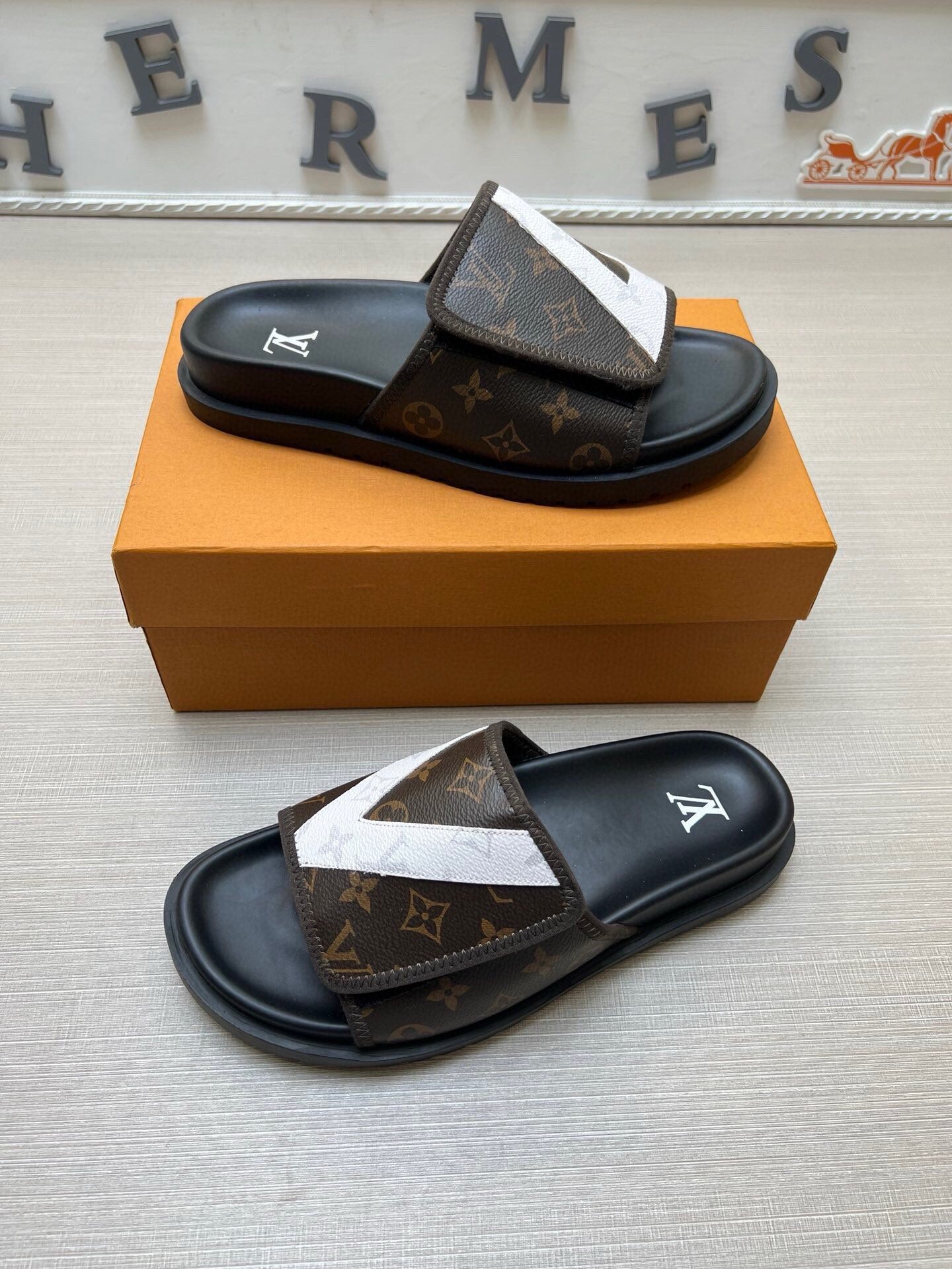 Z5WE251 Popular Slippers