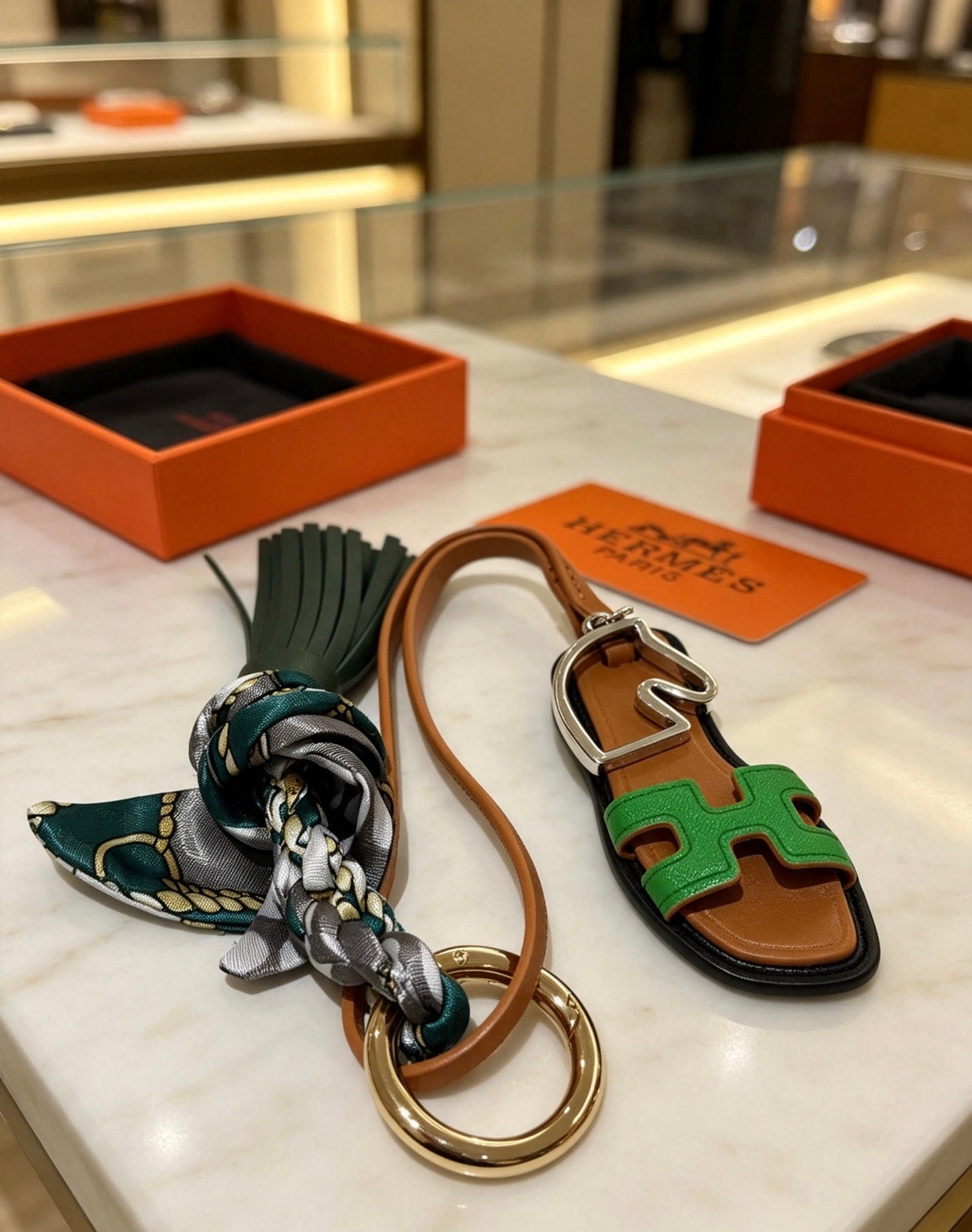 A1R76H105 Popular bag 's charms accessories