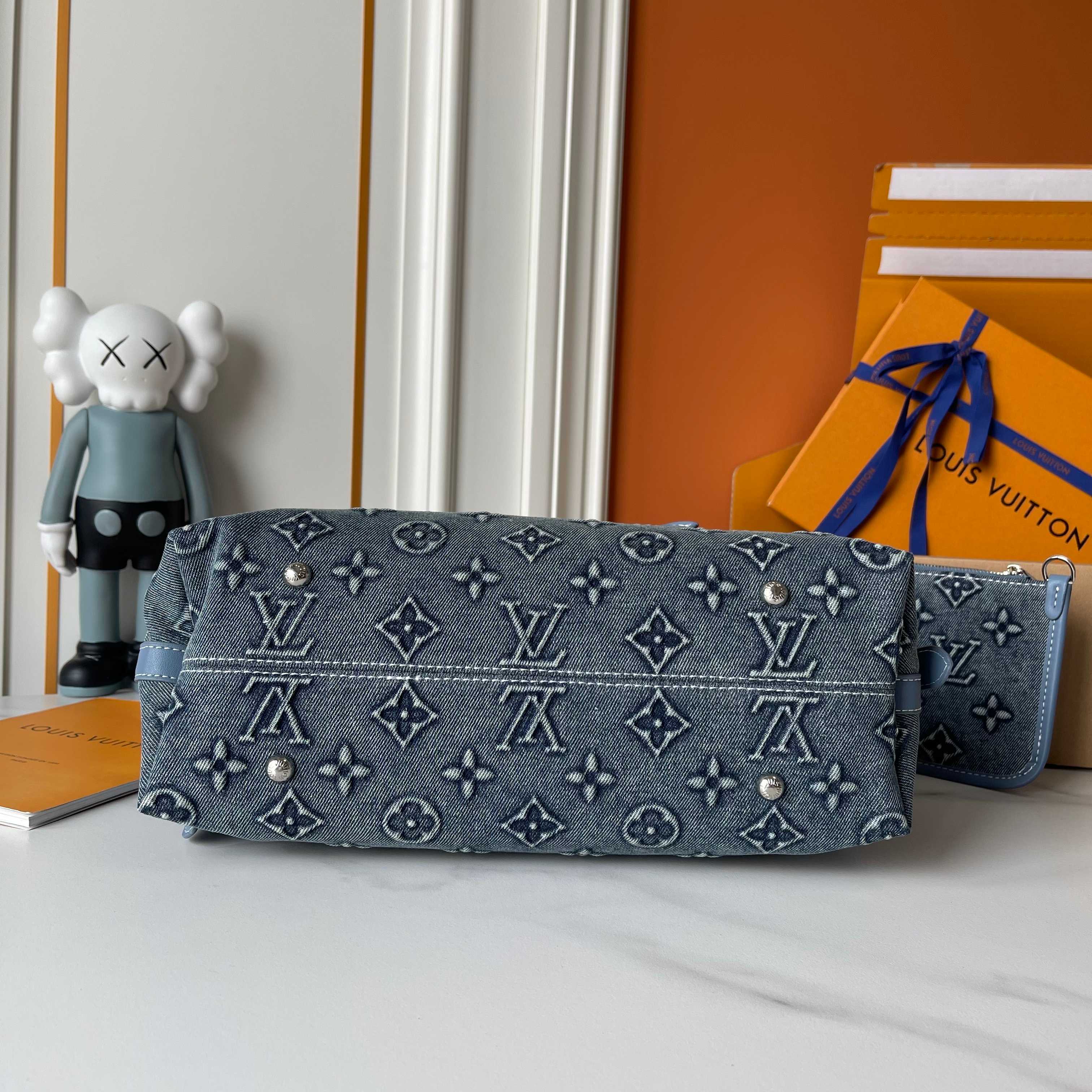 B1R15E24 Popular   bag