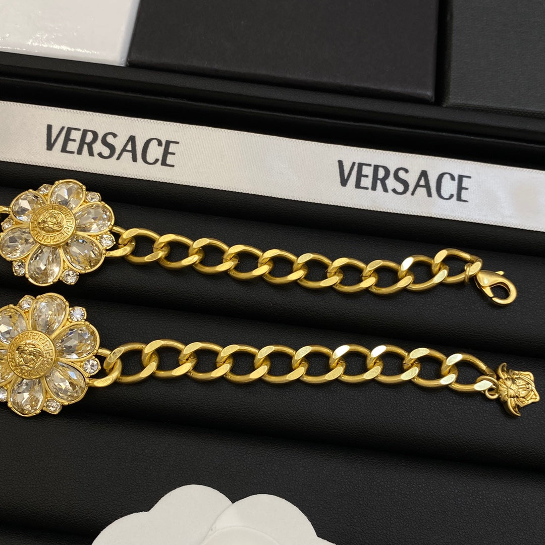 X1Q85V372X Popular Necklaces
