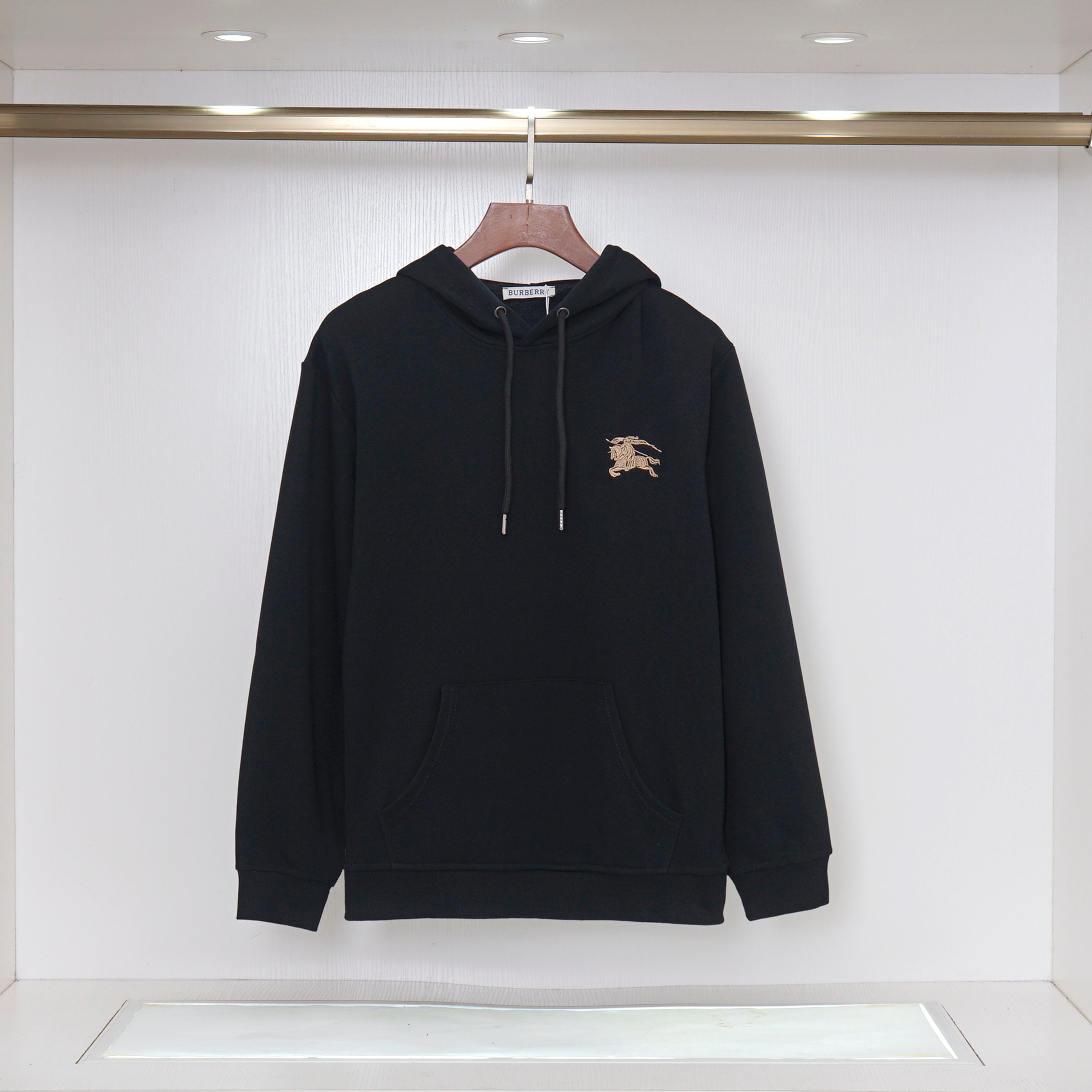 U1Z05R374 Popular Sweaters