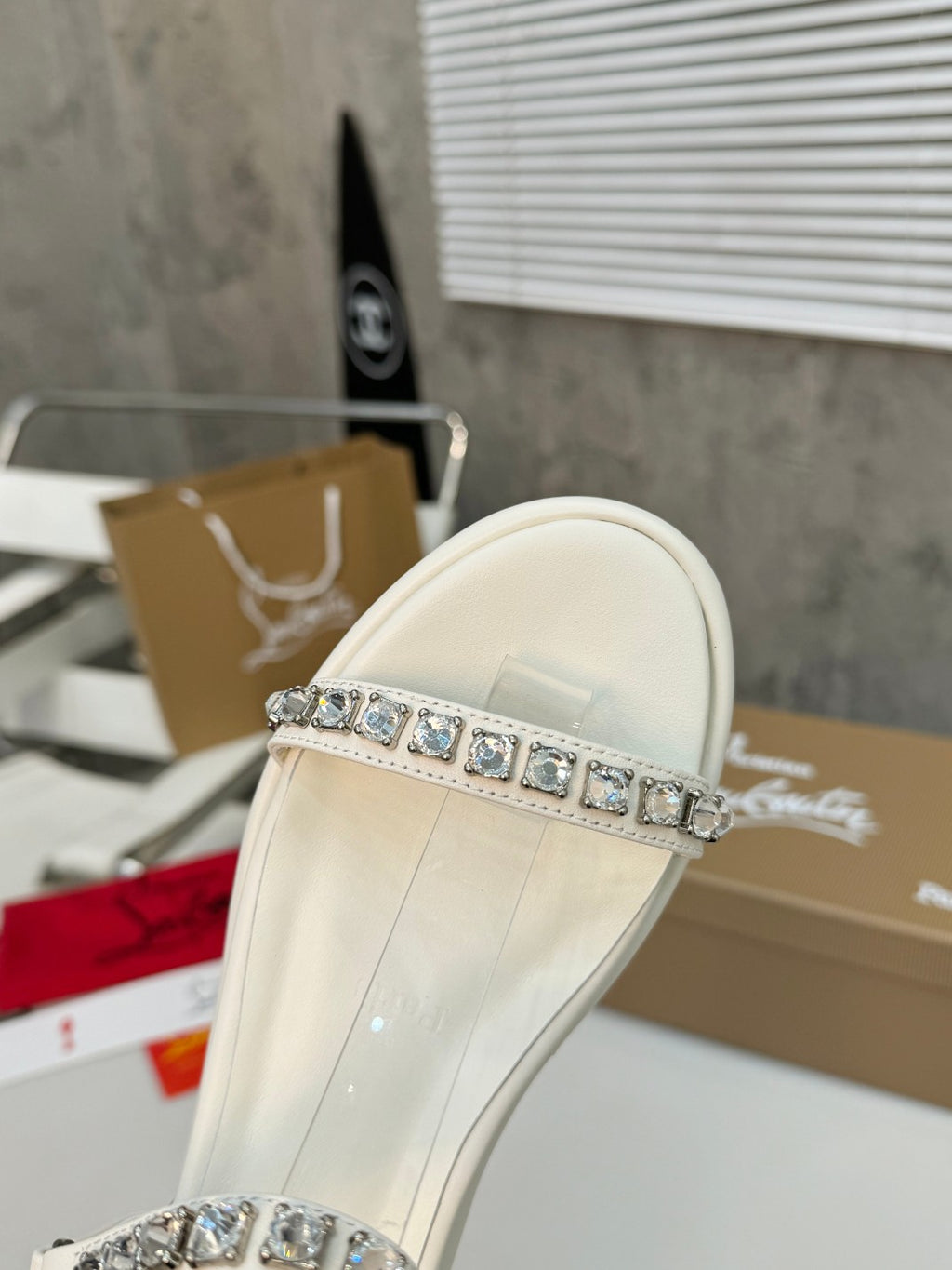 Z2ZA10 Popular leather High heels 6cm