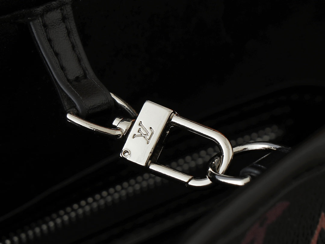 B1X25E12 Popular  leather bag