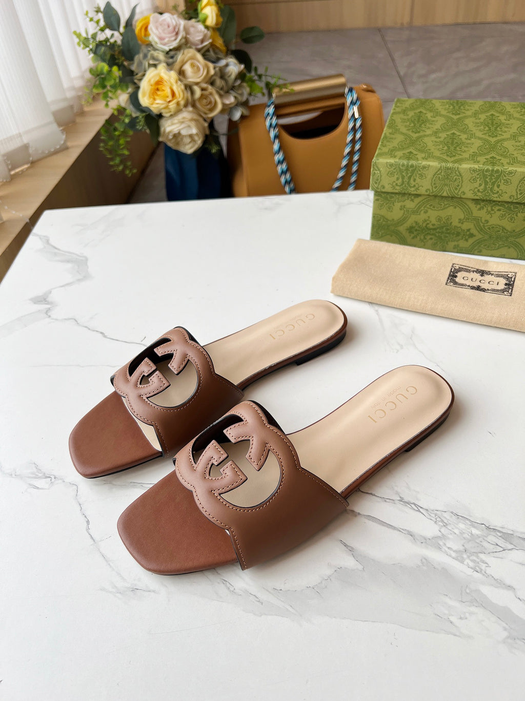 Z2X56B30 Popular high-quality leather Shoes