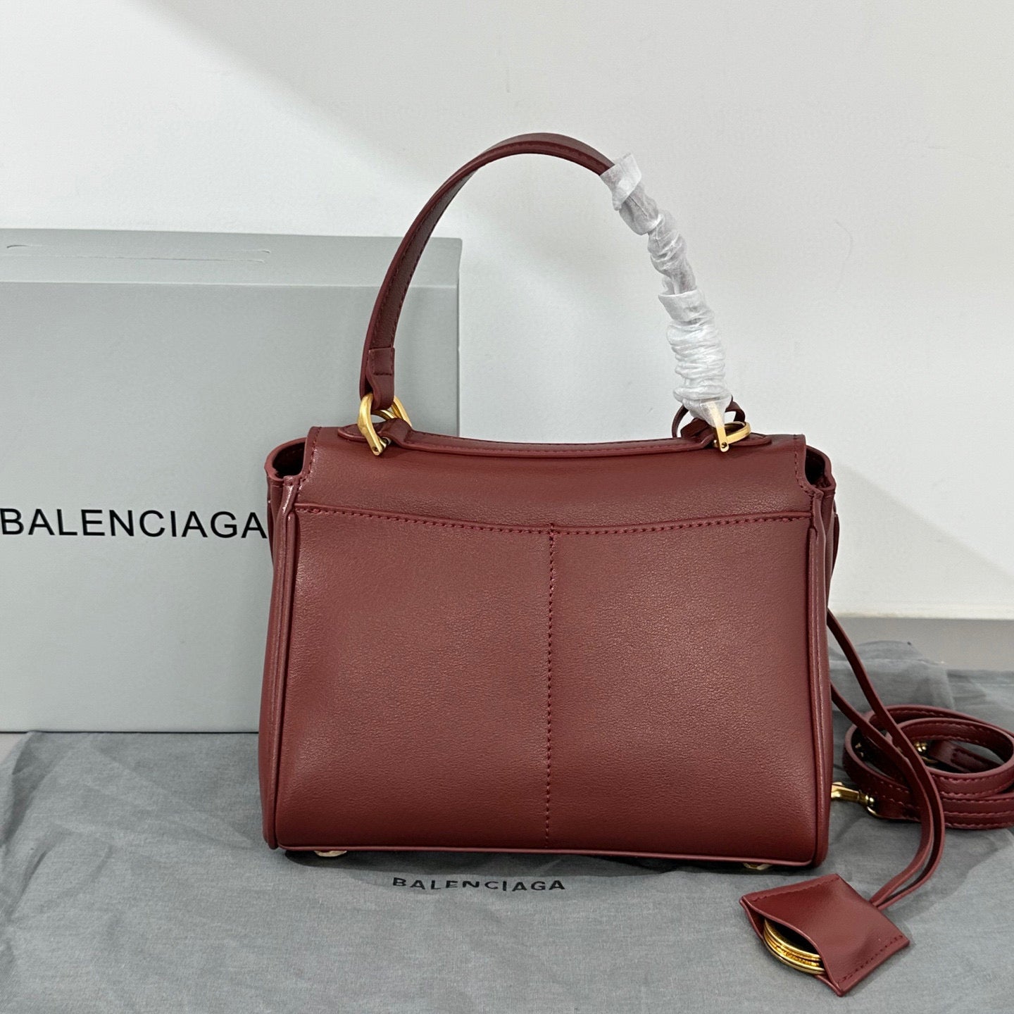 B1X56J30 Popular high-quality leather bag