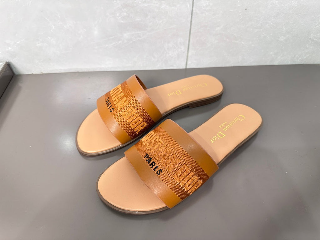 Z1ZD32 Popular slippers