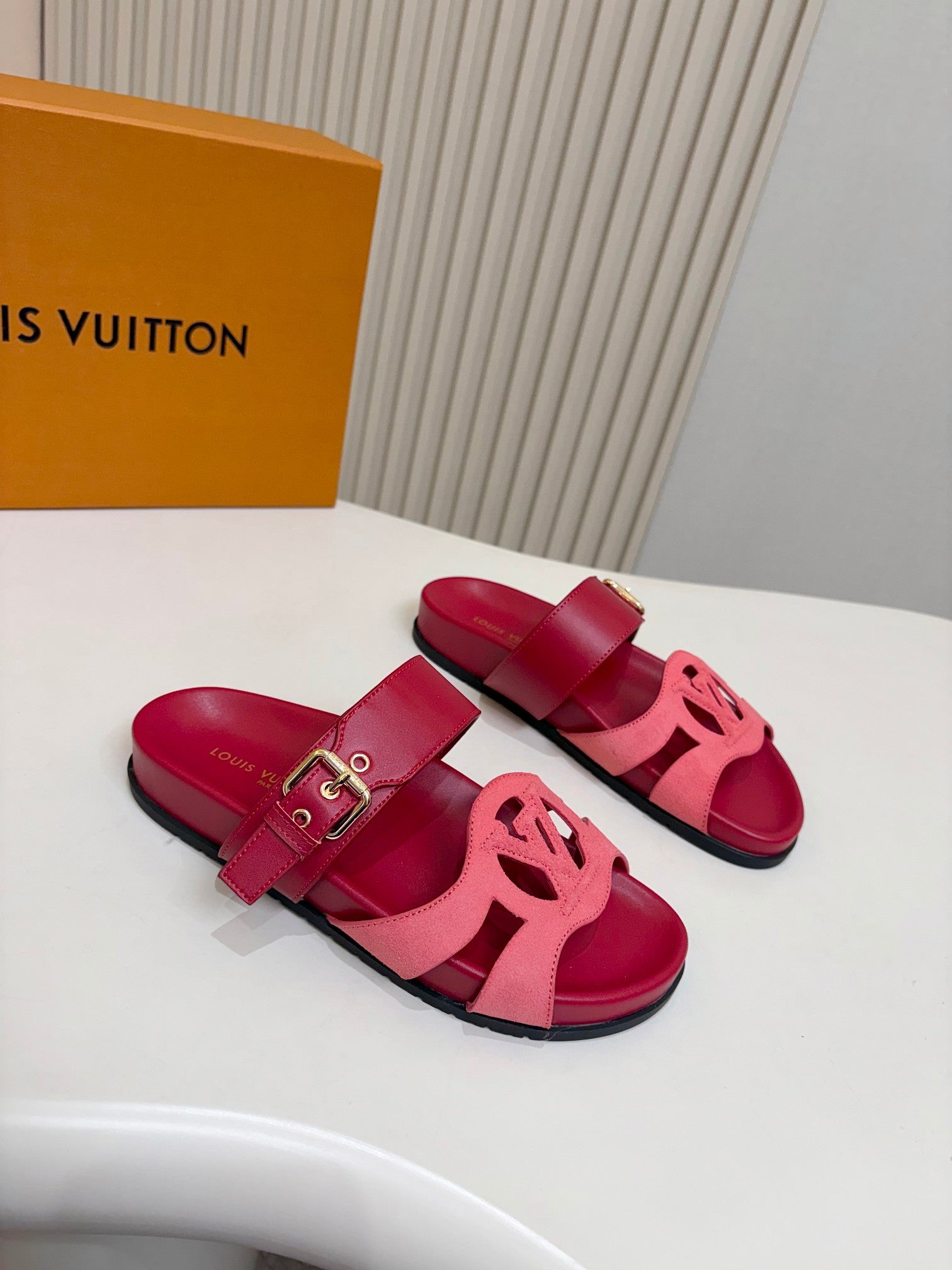 Z2R76E29 Popular high-quality leather shoes
