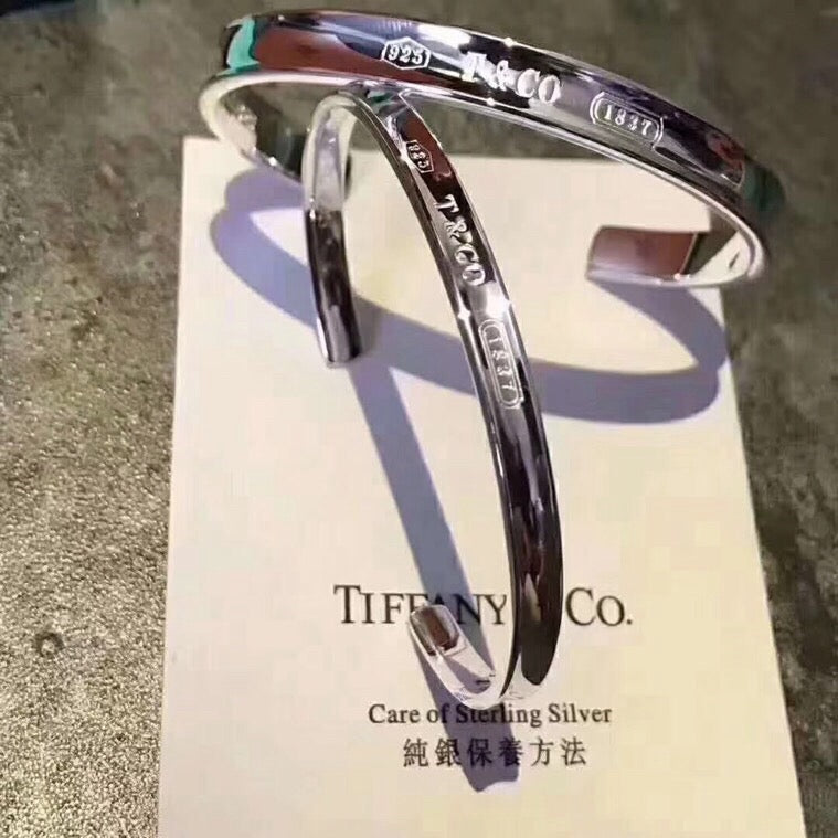 X5R46T1K Popular Bracelets