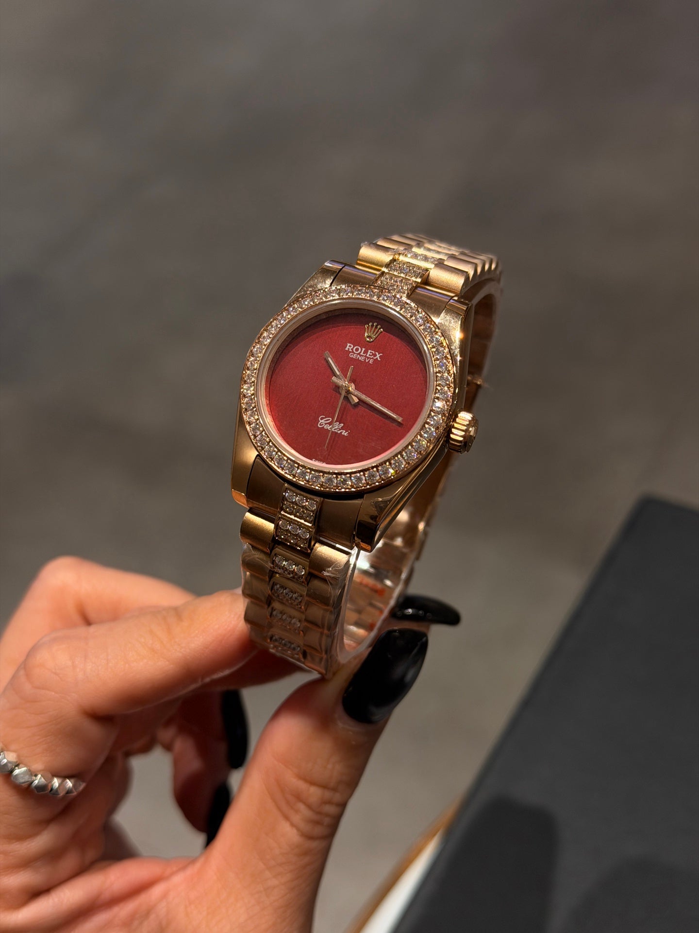 L1R36L23 Popular Watches