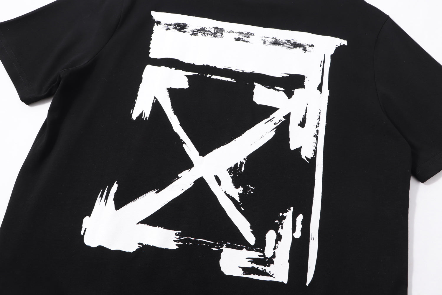 U1P36A12 Popular T-shirts