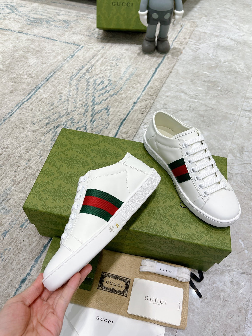 Z2Q105B199 Popular high-quality Shoes