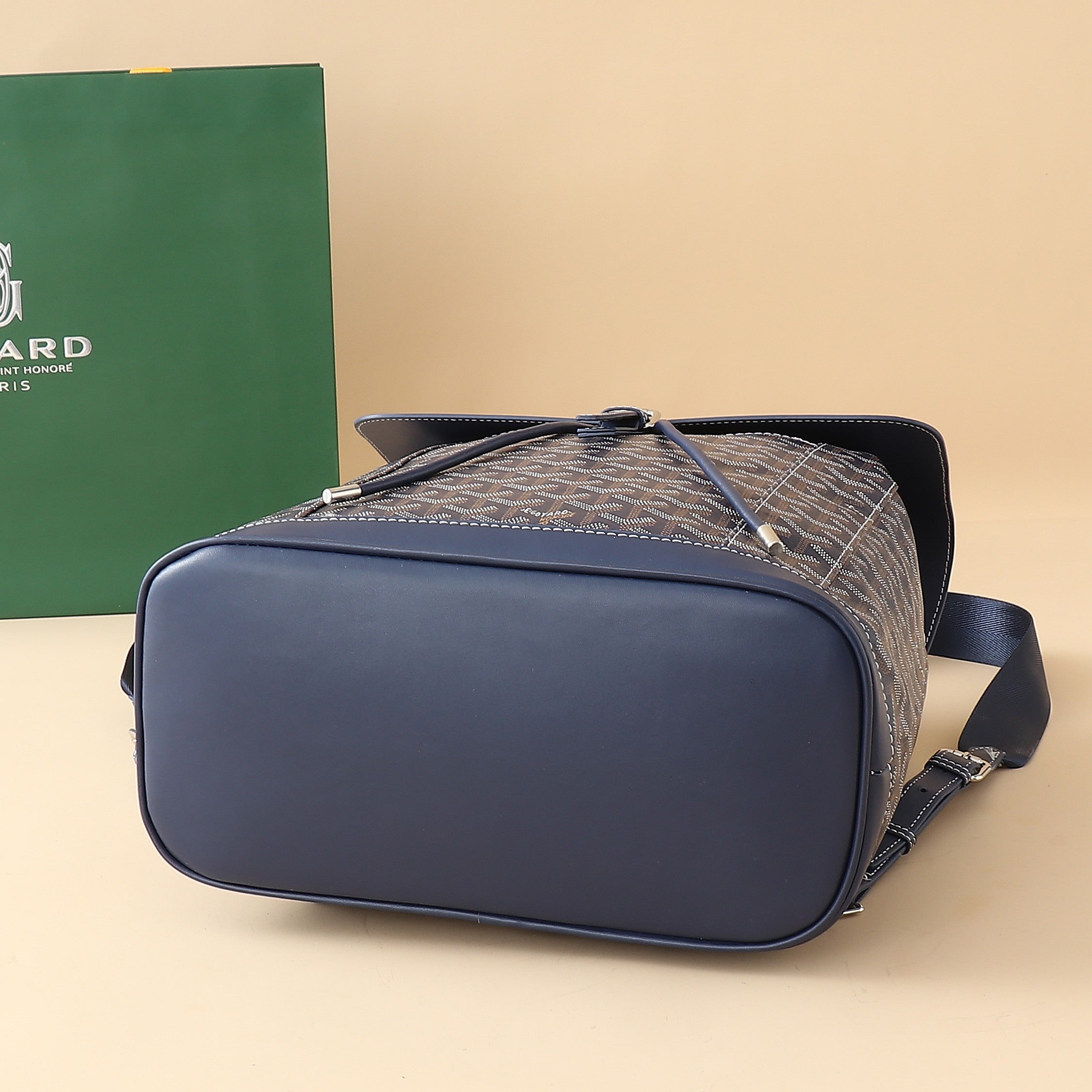 B1W35A104 Popular bag