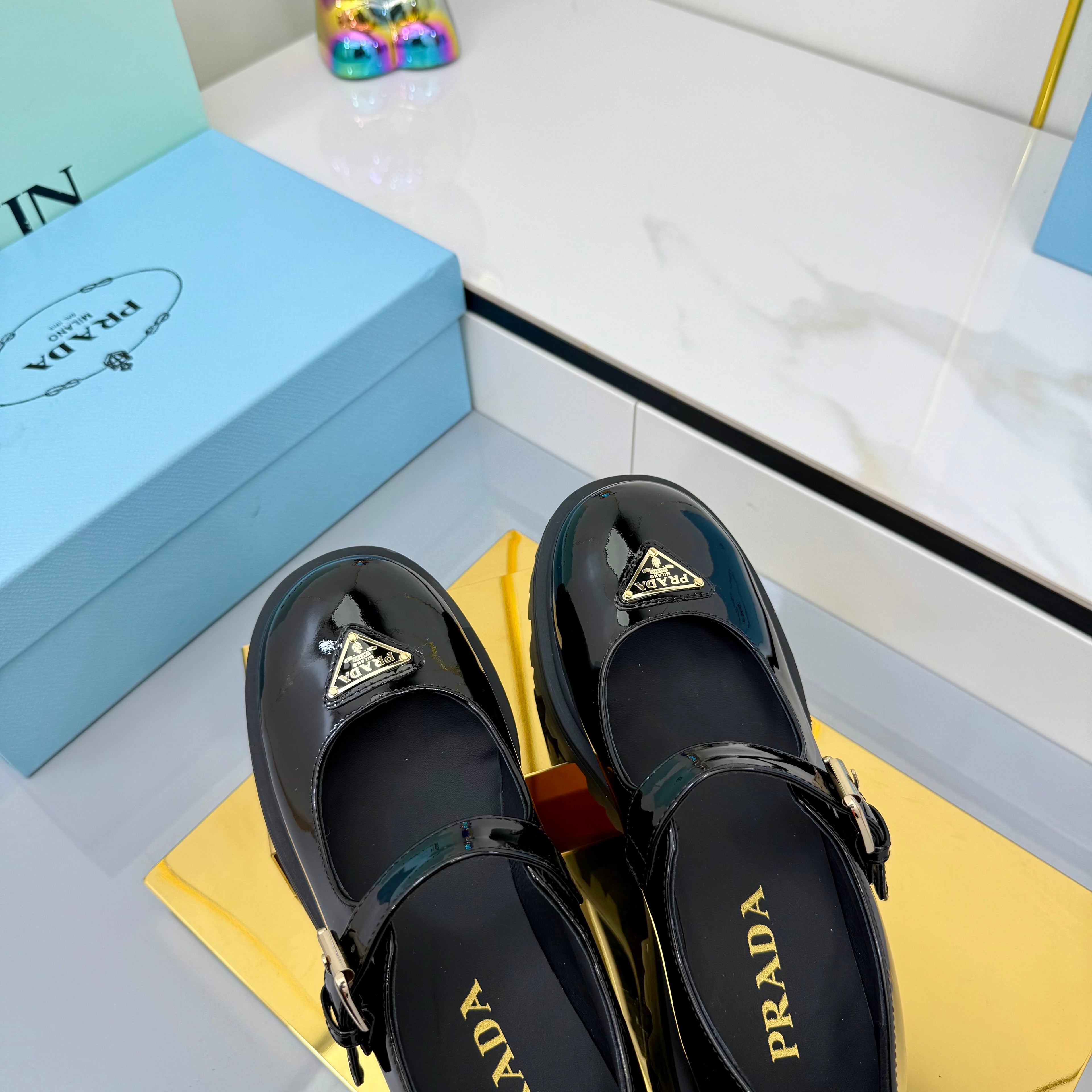 Z2Q105P308 Popular high-quality Shoes