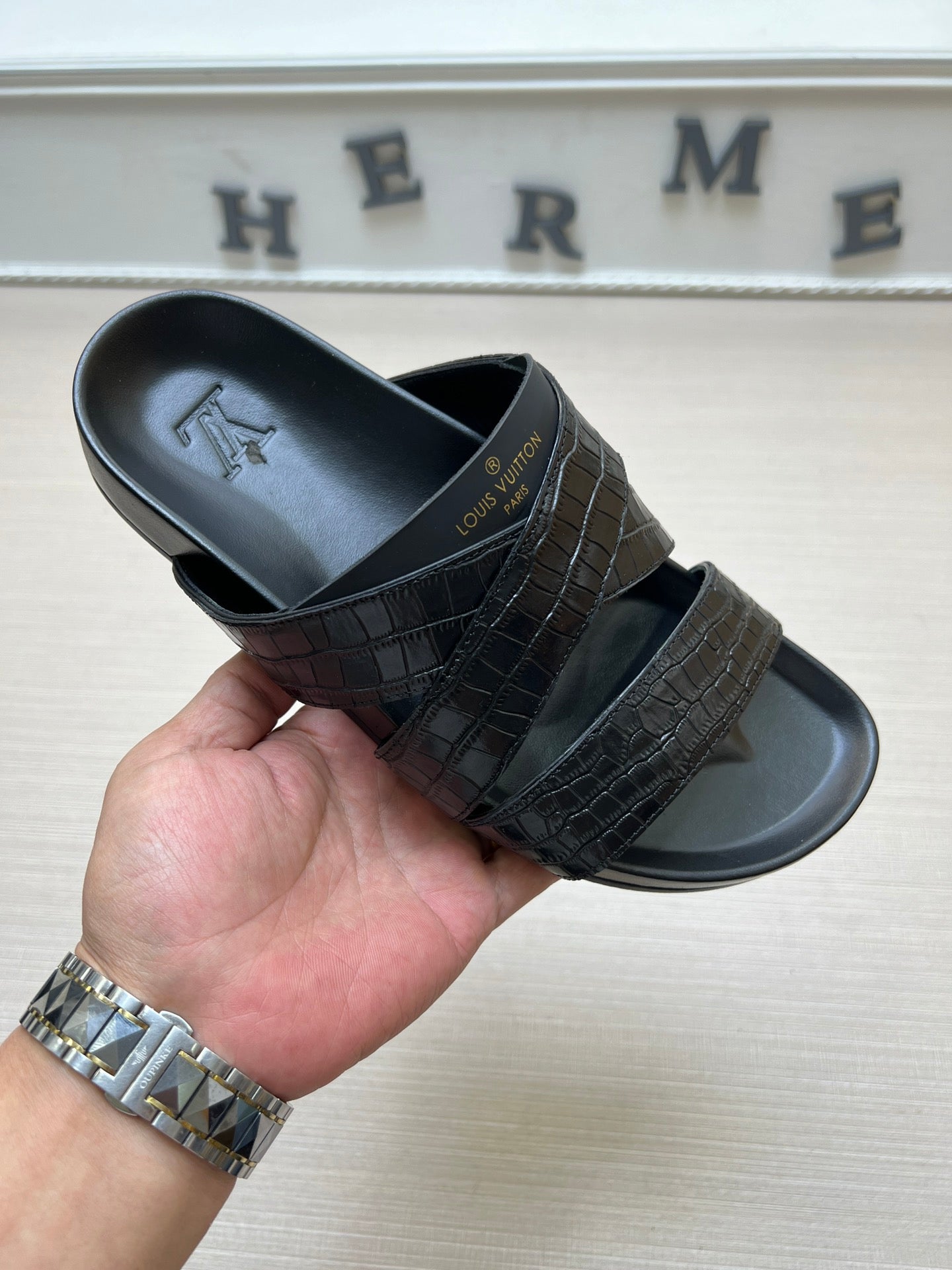 Z5ZE89 Popular slippers