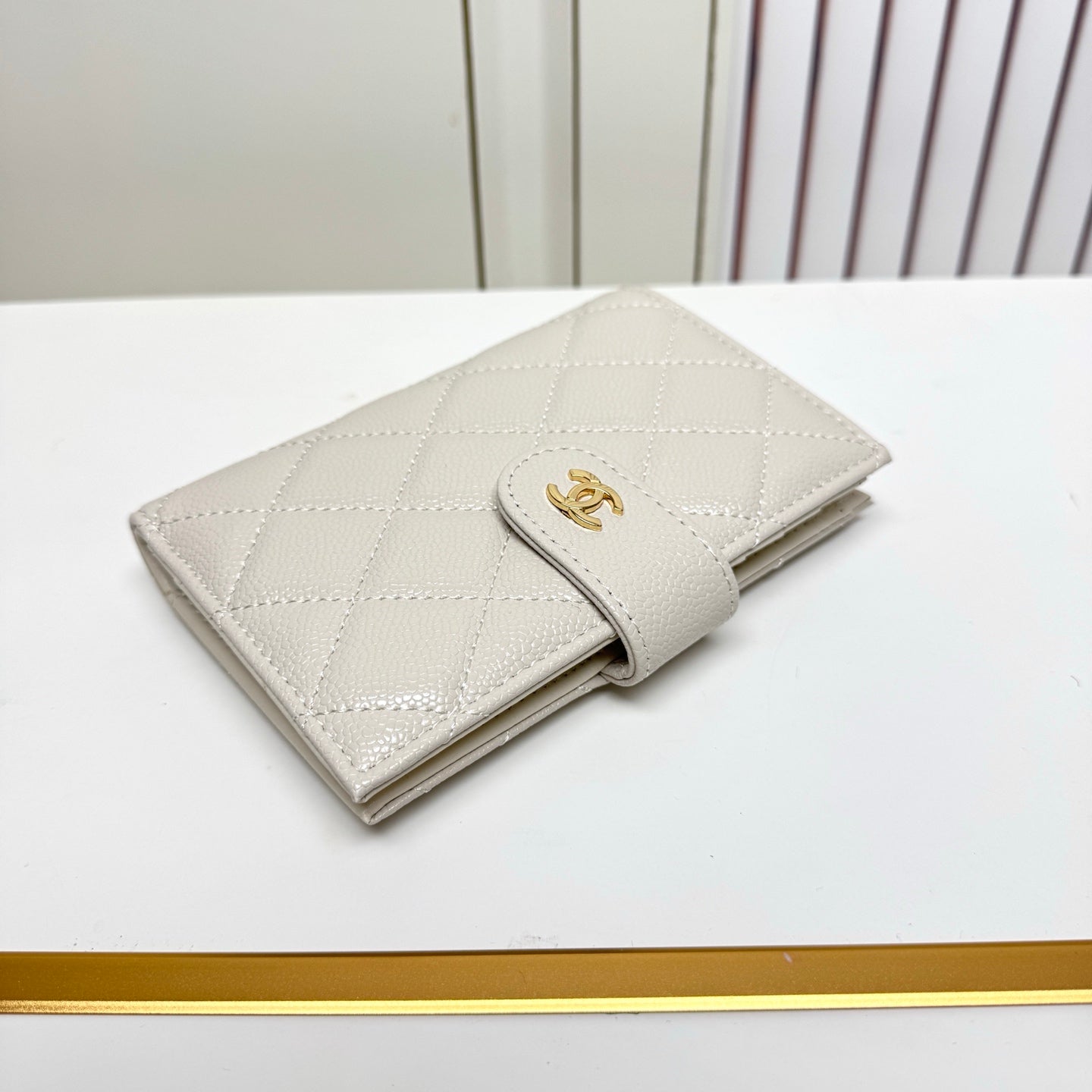 B1P36C126 Popular leather bag