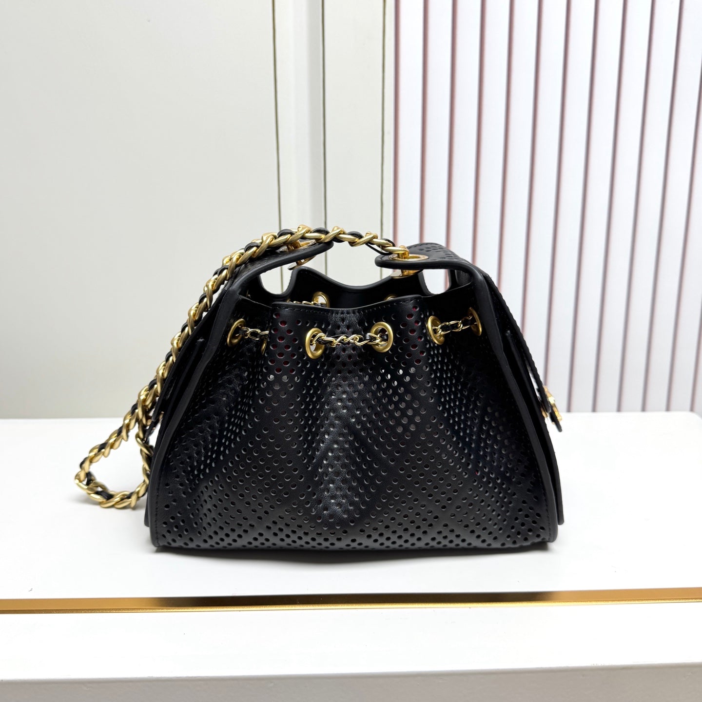 B1R76C54 Popular leather bag